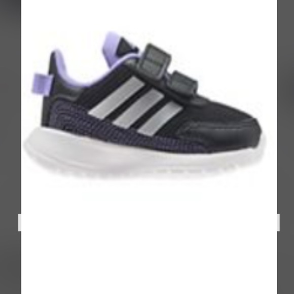 New adidas Tensaur Run
Toddler Sneakers size 5 - Picture 2 of 10